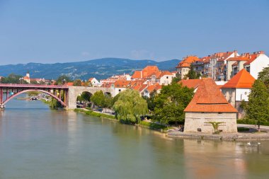 Güneşli bir gün, Slovenya Maribor şehir manzarası