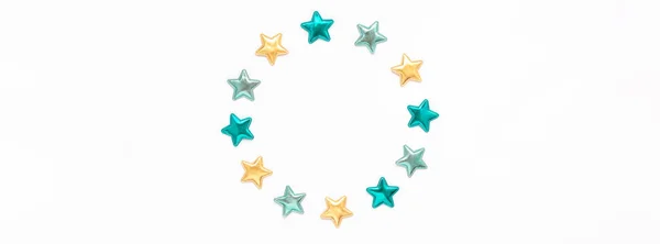 Dekoracyjne gwiazdki okrągłe ramy wieniec — Zdjęcie stockowe