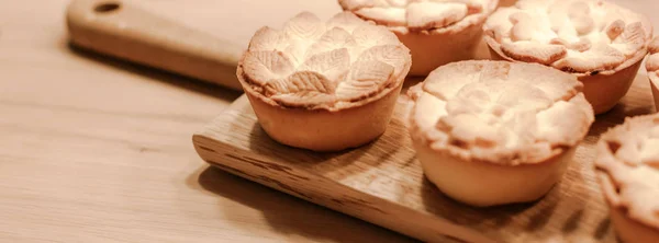 Осінь подяки традиційні домашні яблучні пироги — стокове фото