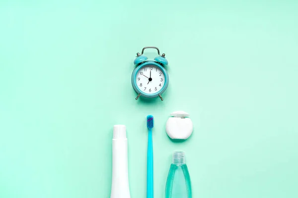 Higiene de los dientes y productos para el cuidado oral flatlay — Foto de stock gratuita