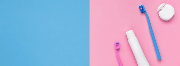 Igiene Dei Denti Prodotti Cura Dentale Orale Sfondo Rosa Blu — Foto Stock