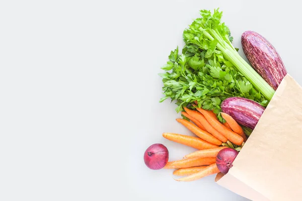 Legumes Orgânicos Frescos Eco Saco Compras Papel Artesanal Flat Lay — Fotografia de Stock