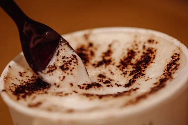 新鮮な香り高いカプチーノ コーヒー — ストック写真
