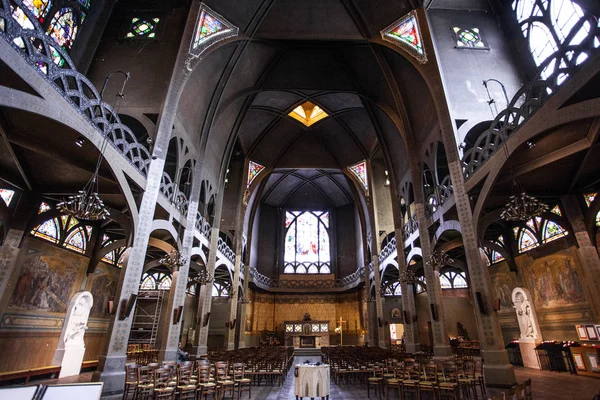 Interior view of  Saint Jean de Montmartre Cathedral — Stock Photo, Image