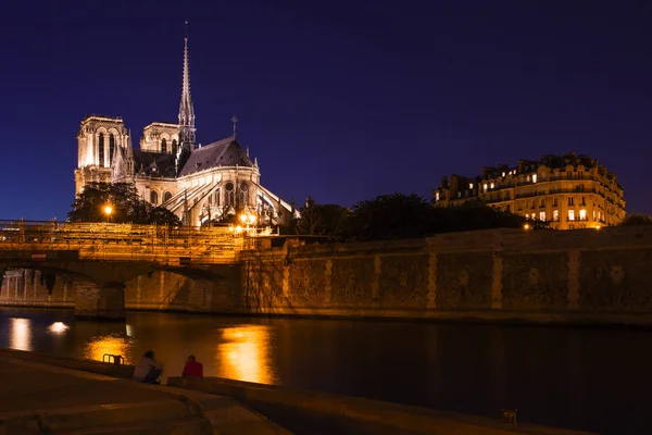 Notre Dame de Paris, este, Franciaország — Stock Fotó