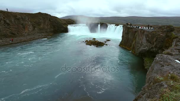 アイスランドの驚くべき Godafoss — ストック動画