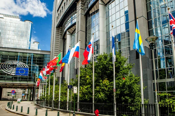 Bruxelles Belgique Mai 2015 Bureaux Parlement Européen Drapeaux Européens — Photo