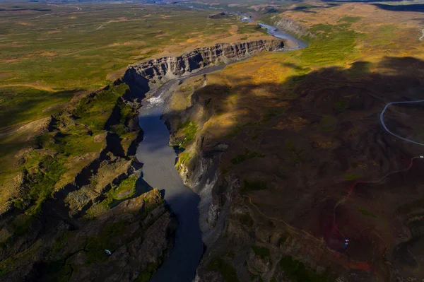 İzlanda hava fotoğrafçılığı dron tarafından yakalanan. Güzel landsca — Stok fotoğraf