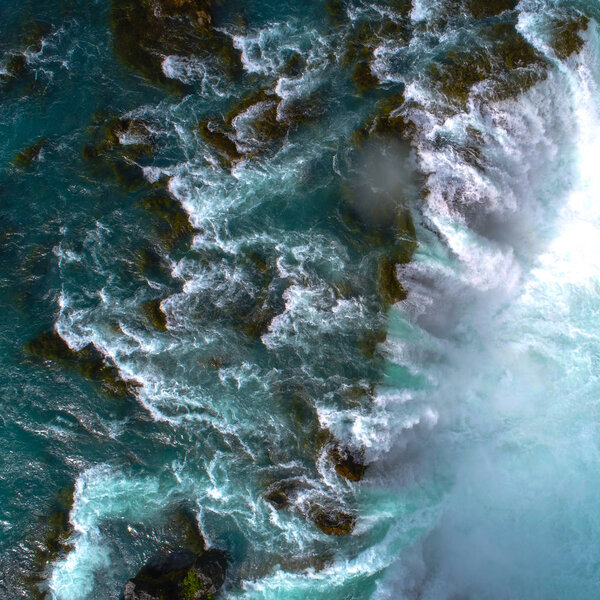 Годафосс, исландский водопад. расположен на севере острова
