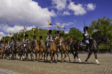 Brüksel, Belçika - 20 Mayıs 2018: Belçika Süvarileri kirletmeye başladı 