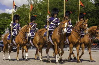 Brüksel, Belçika - 20 Mayıs 2018: Belçika Süvarileri kirletmeye başladı 