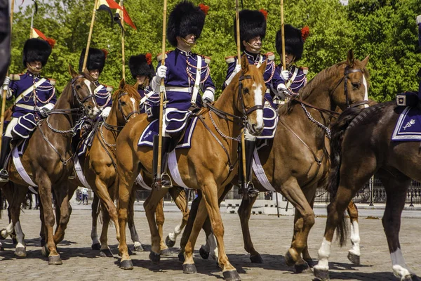 BRUSSELS, BELGIUM - May 20, 2018: Belgian Cavalry starts defile — Stock Photo, Image