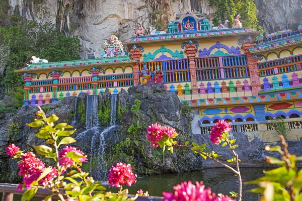 Schöner Hindu Tempel Der Nähe Von Fledermaus Und Villenhöhlen Kuala — Stockfoto