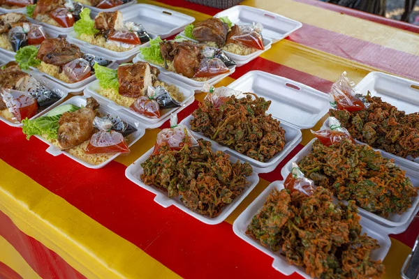 Nasi Lemak Nourriture Traditionnelle Malaisienne Sur Marché Nuit Sur Île — Photo