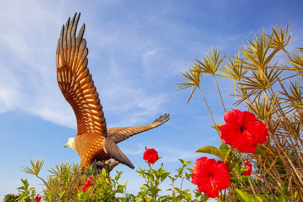 Grande Statue Aigle Dans Île Langkawi Malaisie — Photo