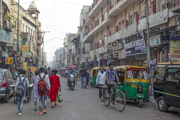 新德里 2019年9月21日 下午炎热的新德里市中心旅游中心主市场一览 — 图库照片