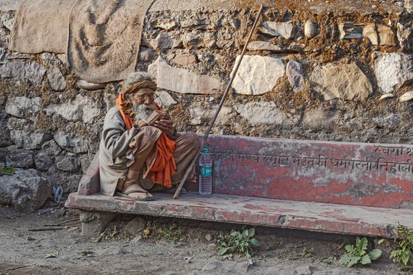 Rishikesh Uttarakhand India December 2019 인도의 힌두교 Sadhu 한스와그 주변의 — 스톡 사진