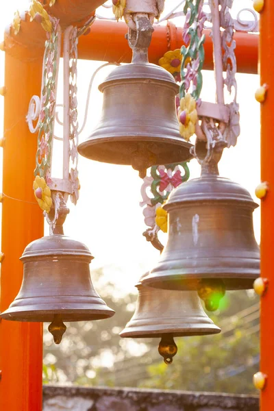 印度Rishikesh的Shiva Bhootnath寺的钟声 — 图库照片