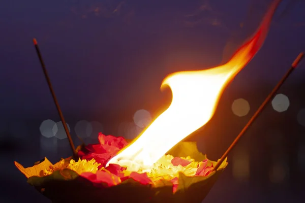 Aarti Zeremonie Blumen Mit Feuer Ganga Fluss — Stockfoto