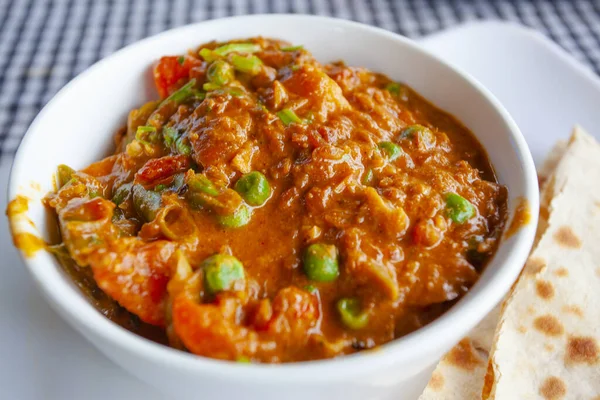 Alimentos Tradição Indiana Aromáticos Frescos Curry Vegetal Com Chapatti Roti — Fotografia de Stock