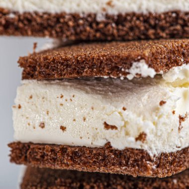 Kremalı taze bisküvi.