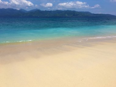 Gili Meno Adası 'ndaki inanılmaz Bali Denizi suyu