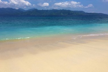Gili Meno Adası 'ndaki inanılmaz Bali Denizi suyu