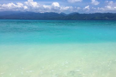 Gili Meno Adası 'ndaki inanılmaz Bali Denizi suyu