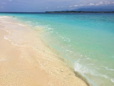 Gili Meno Adası 'ndaki inanılmaz Bali Denizi suyu