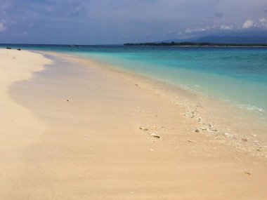 Gili Meno Adası 'ndaki inanılmaz Bali Denizi suyu