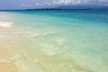 Gili Meno Adası 'ndaki inanılmaz Bali Denizi suyu