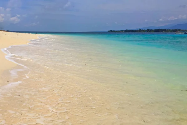 メノ島の素晴らしいバリ海の水 海の幸 — ストック写真