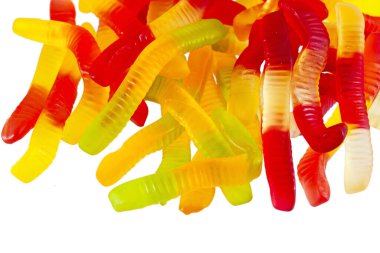 Beyaz arka plan izolasyonunda jöle ya da yılan şekeri