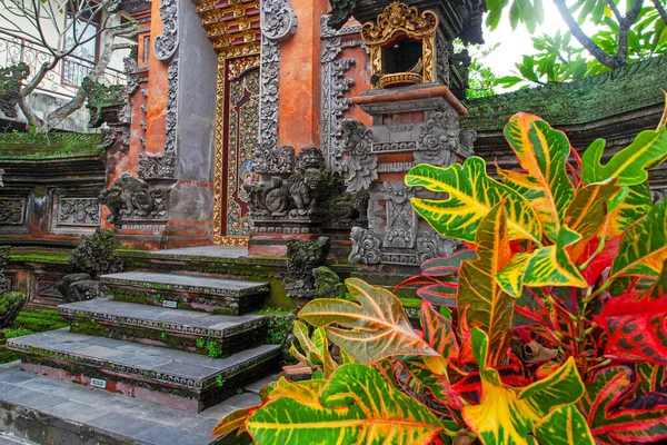 印度尼西亚Ubud圣殿和花园 — 图库照片