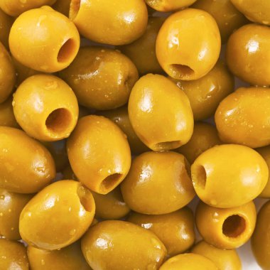 Yeşil zeytin turşusu