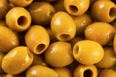 Yeşil zeytin turşusu