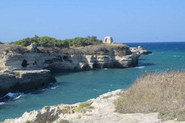 Harika denizi olan Salento Sahili