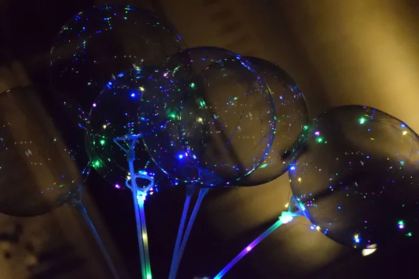 Liderli balonlar yakıyor 