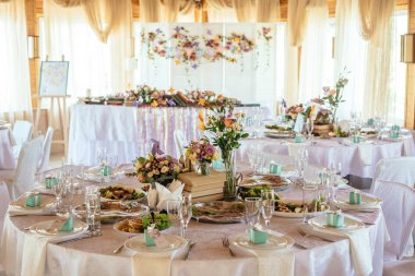 Düğün masa randevuları güzel dekorlu