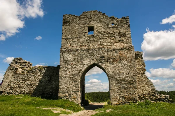 Antiche rovine del castello (XII secolo), Cremeneti, regione di Ternopil, Ucraina — Foto Stock