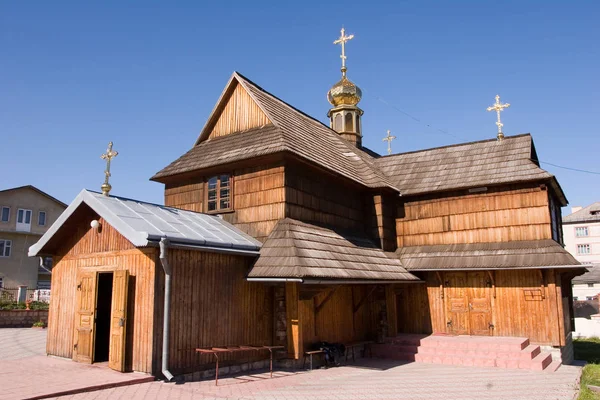 Chiesa di legno dell'Assunzione a Chortkiv, Ucraina — Foto Stock