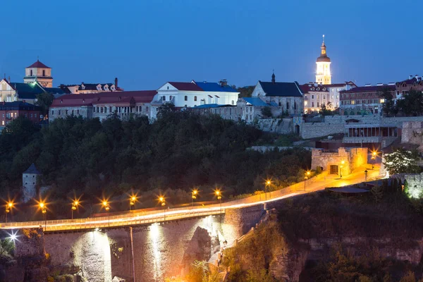 Kamianets-Podilskyi la nuit, Ukraine — Photo