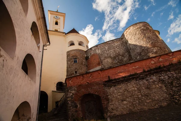 Castillo de Palanok siglo XI. Mukacheve, Ucrania — Foto de Stock