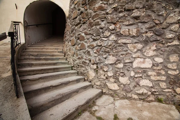 Σκάλες από την πέτρα palanok κάστρο Xi αιώνα. Mukacheve, Ουκρανία — Φωτογραφία Αρχείου