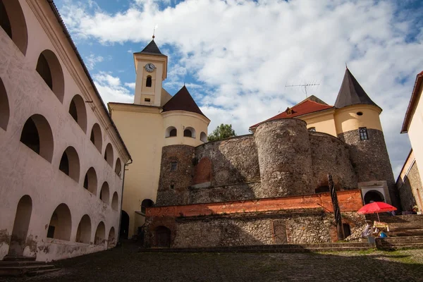 Паланокский замок XI века. Мукачево, Украина — стоковое фото