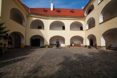 Mukacheve - Ukrayna, Eylül 29, 2009: Palanok Castle XI yüzyılda