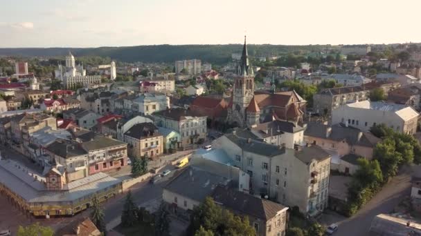 Luchtfoto Dominicaanse Kerk Van Stanislaus Chortkiv Gouden Uur — Stockvideo