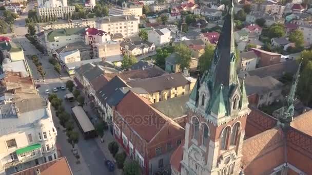 Luftaufnahme Der Dominikanerkirche Des Stanislaus Chortkiv Zur Goldenen Stunde — Stockvideo