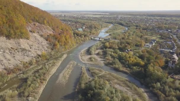 Voando Sobre Rio Montanhas Perto Nadvirna Ucrânia — Vídeo de Stock