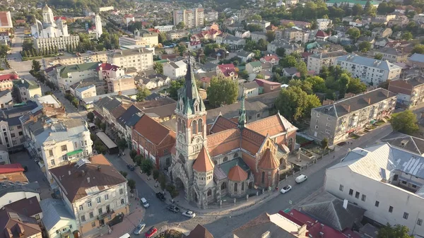 Vue aérienne de l'église dominicaine de Chortkiv — Photo